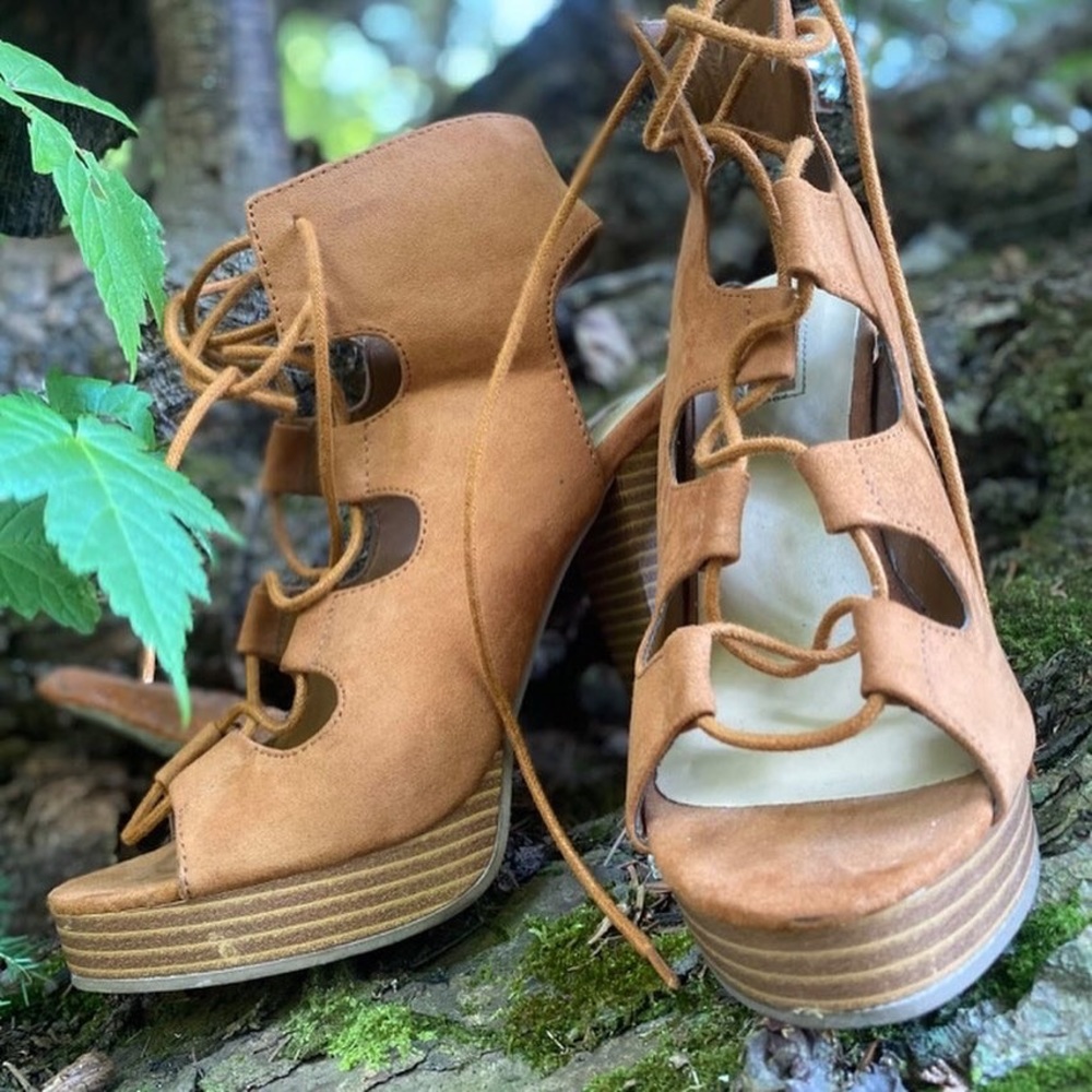 Lace up heels, size 6 1/2, brown suede